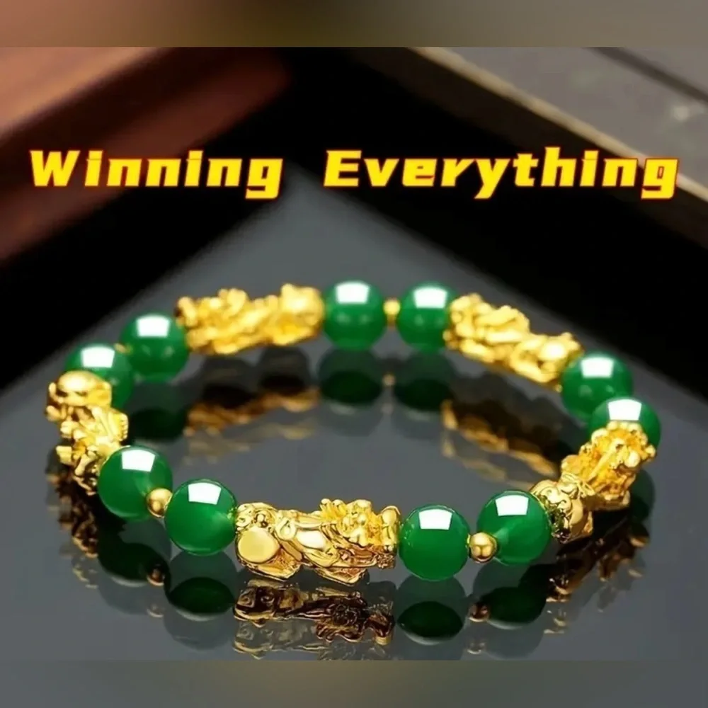 8mm Green Beaded Pixiu Bracelet Gold Tone Feng Shui Wealth Charm Stretch